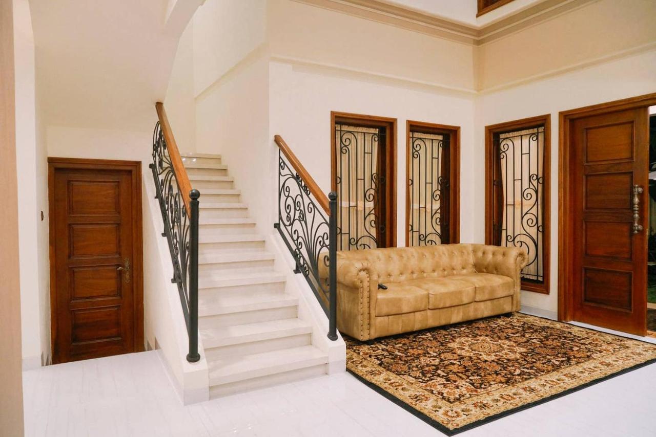 Fernasya House Villa Yogyakarta Eksteriør billede